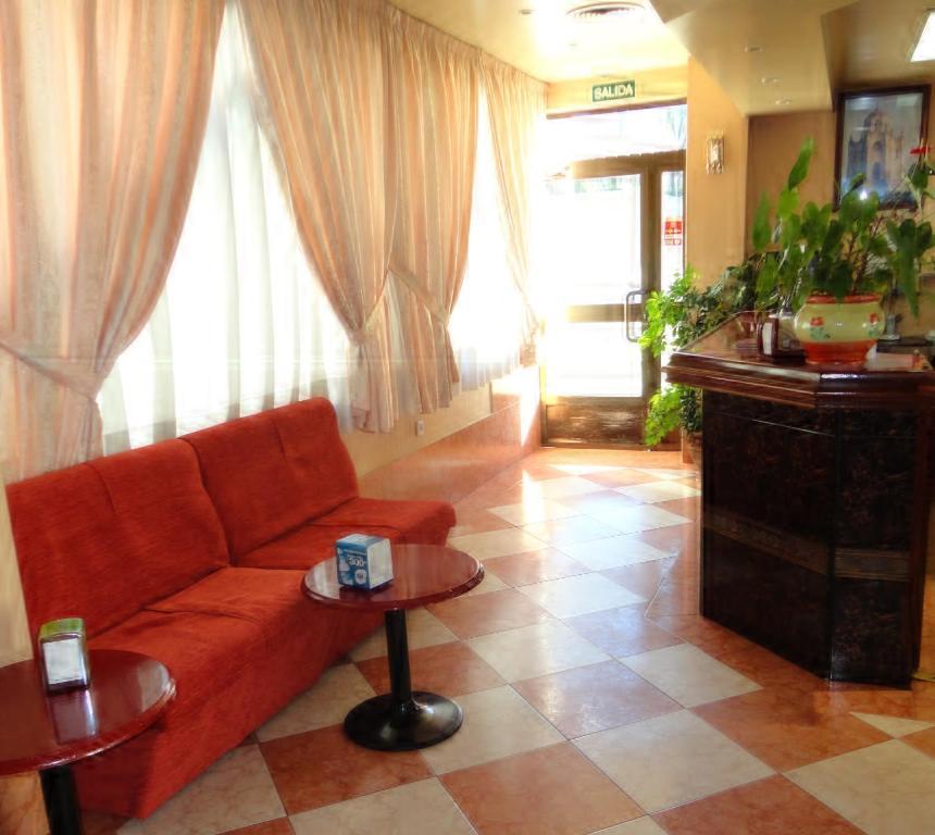 Hotel Can-Vic Γουαδαλαχάρα Εξωτερικό φωτογραφία