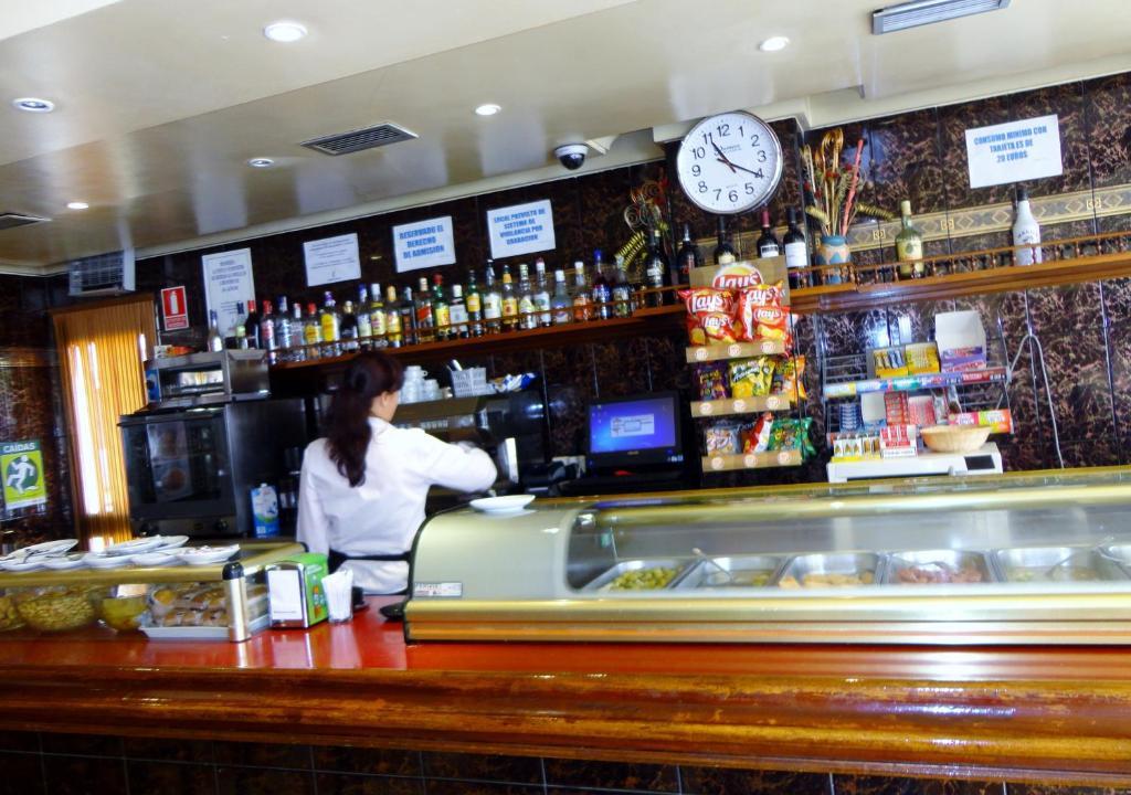 Hotel Can-Vic Γουαδαλαχάρα Εξωτερικό φωτογραφία